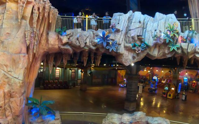 Thiên đường giải trí trong nhà lớn nhất Việt Nam - Ảnh sưu tầm