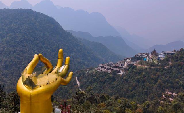 Khám phá check in Bàn Tay Tài Lộc tại Cổng trời Sapa - Ảnh sưu tầm