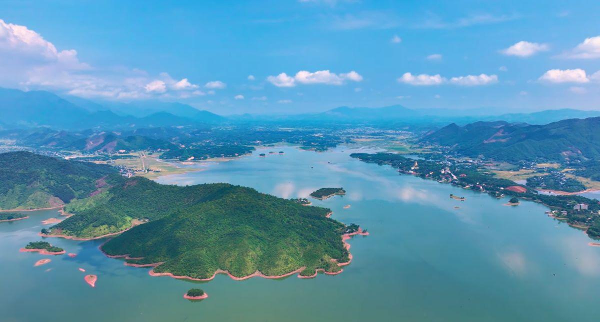 Cẩm Nang Du Lịch Hồ Núi Cốc (Thái Nguyên) từ A-Z