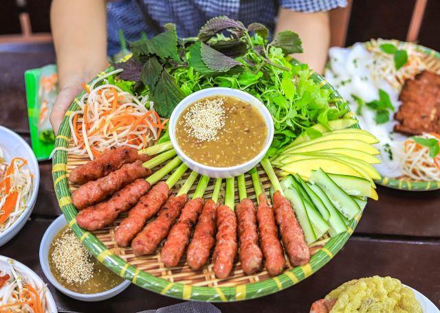 Nem lụi Huế - Ảnh sưu tầm