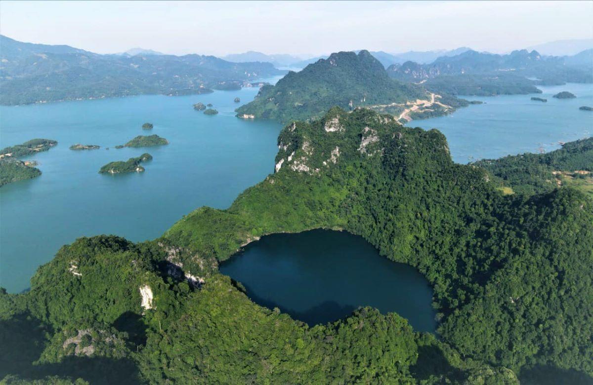 Cẩm nang du lịch Mai Châu: Khám phá vẻ đẹp "tiên cảnh" giữa lòng Tây Bắc