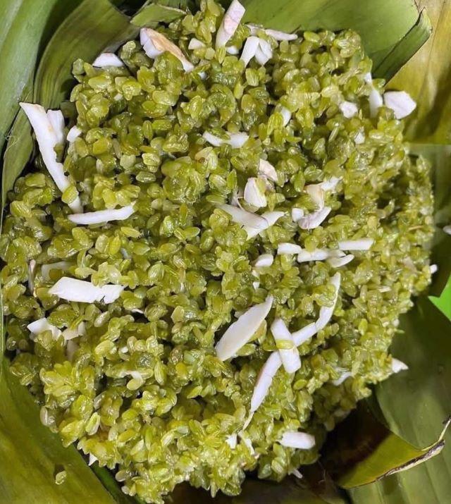 Thưởng thức các món ăn ngon từ cốm Tú Lệ - Ảnh từ Nguyễn Thu Thanh