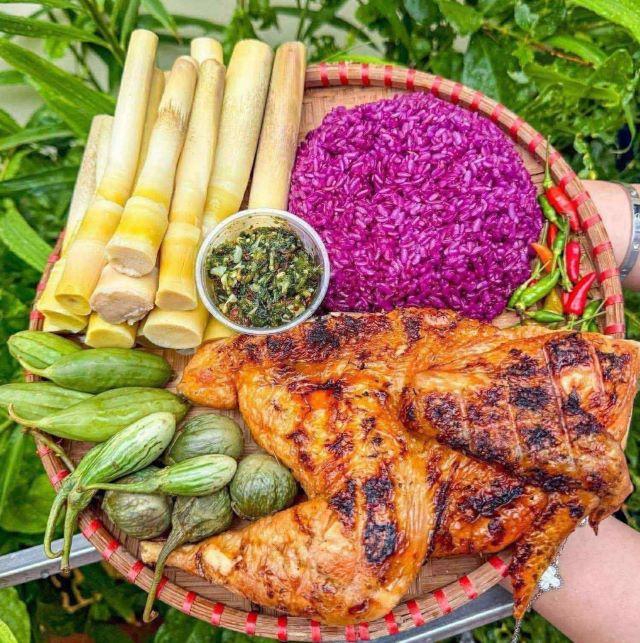 Thưởng thức xôi nếp nương khi du lịch Mù Cang Chải - Ảnh sưu tầm