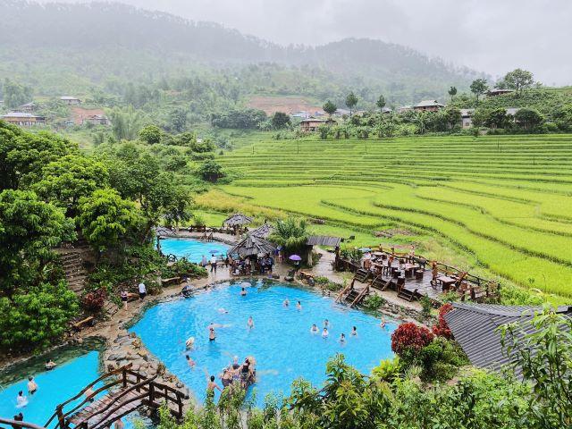 Trải nghiệm tắm suối khoáng nóng Trạm Tấu - Ảnh từ Phương Phương Thảo