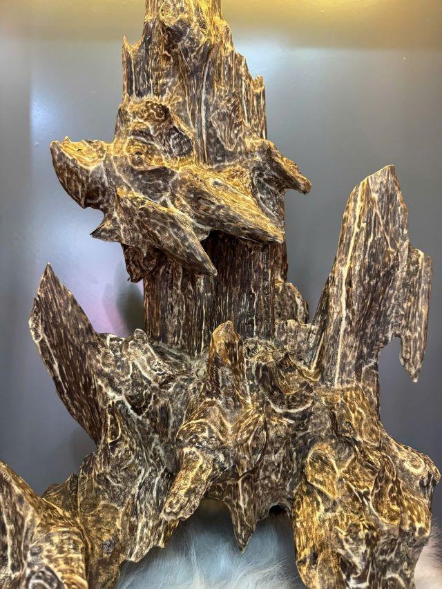 Các sản phẩm từ trầm hương cũng là những món quà lưu niệm mà bạn có thể mua khi du lịch Nha Trang - Ảnh từ Nguyễn Thế Hùng