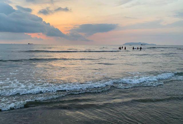 Biển Hải Hòa Thanh Hóa - Ảnh sưu tầm