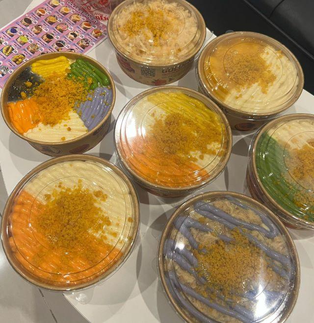 Bánh bông lan trứng muối - một món bánh nên thử khi đi Vũng Tàu