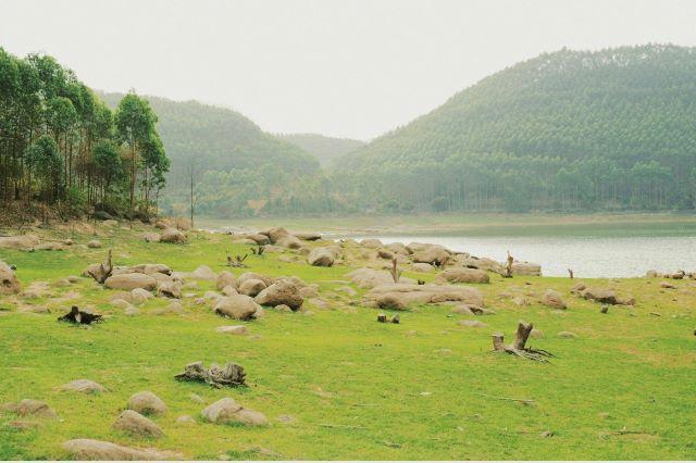 Suối Mỡ Bắc Giang - Ảnh từ Dinh Kieu Trang