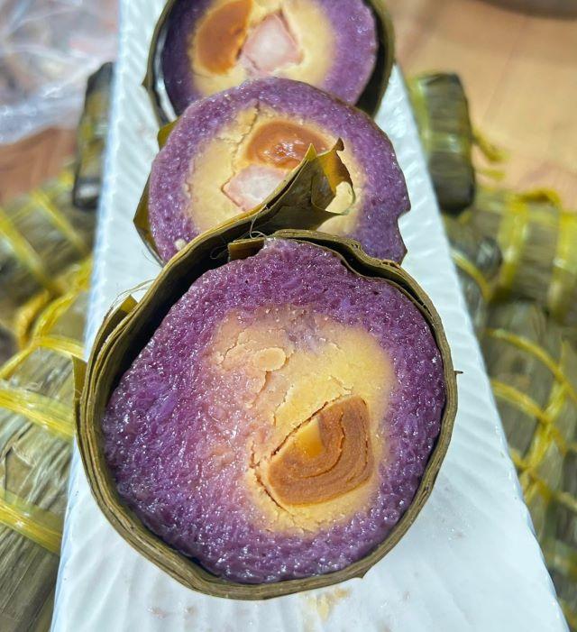 Bánh tét lá cẩm, đặc sản Cần Thơ nên thử - Ảnh sưu tầm