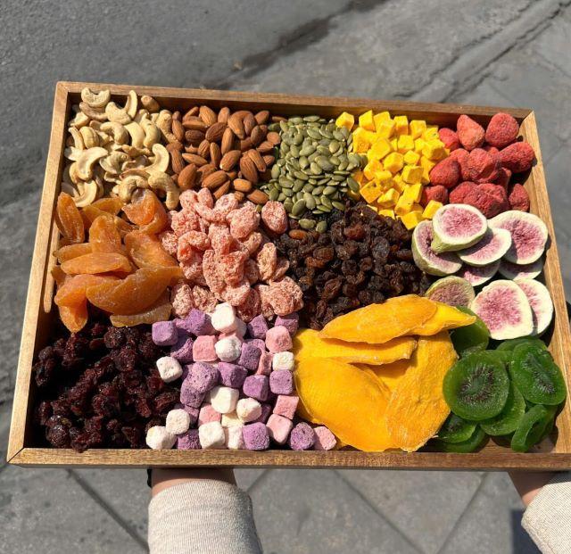 Các loại mứt, hoa quả sấy đặc sản Đà Lạt - Ảnh từ Vườn Của Mẹ