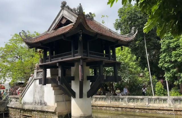 Chùa Một Cột - Ảnh từ Toro Pan