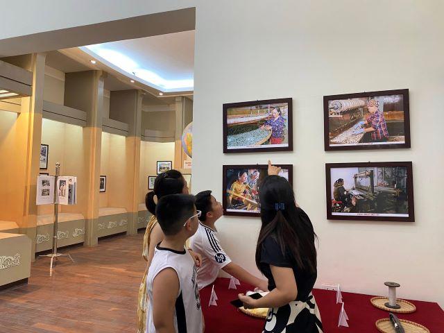 Tham quan Bảo tàng Dệt Nam Định - Ảnh sưu tầm