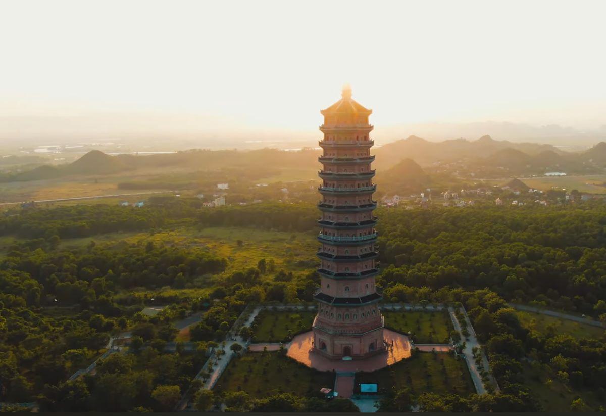 Du lịch Ninh Bình: Cẩm nang khám phá "Hạ Long trên cạn"