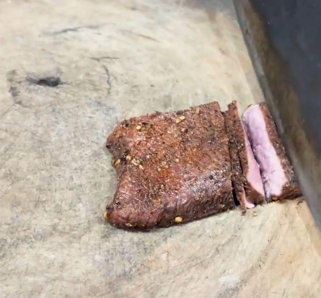 Thịt bò tái kiến đốt - Đặc sản Vĩnh Phúc