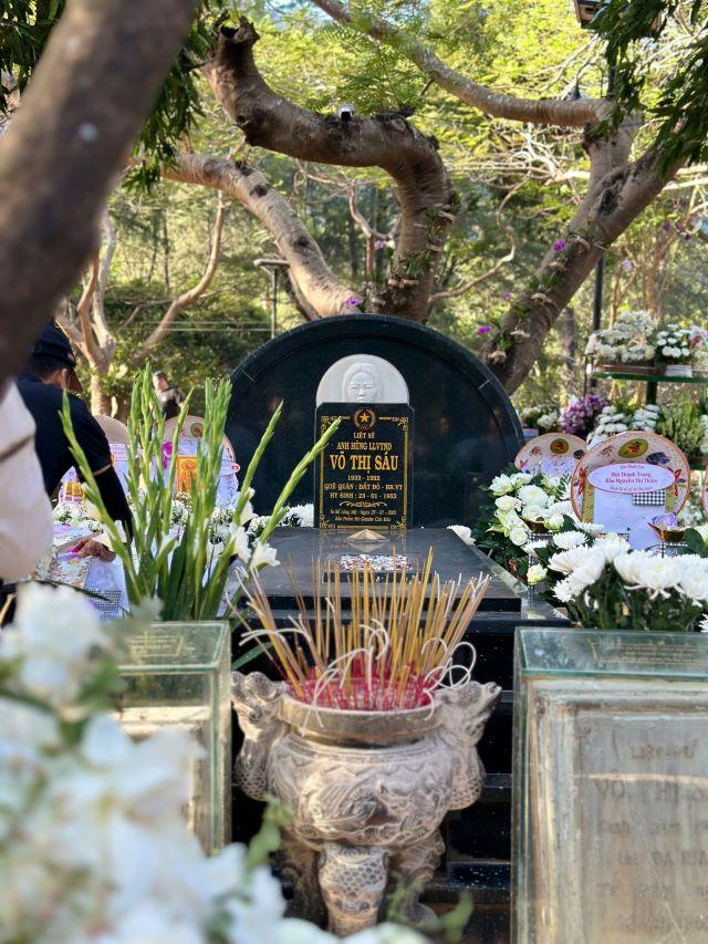 Mộ nữ anh hùng Võ Thị Sáu - Ảnh từ Thu Hương