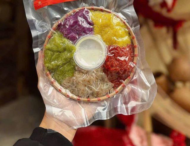 Xôi ngũ sắc - Ảnh từ Hý Dương