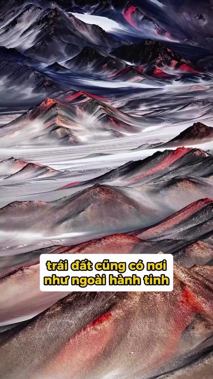 Toàn cảnh một vùng đất rộng lớn của Trung Quốc, gợi cảm giác về sự đa dạng địa lý.