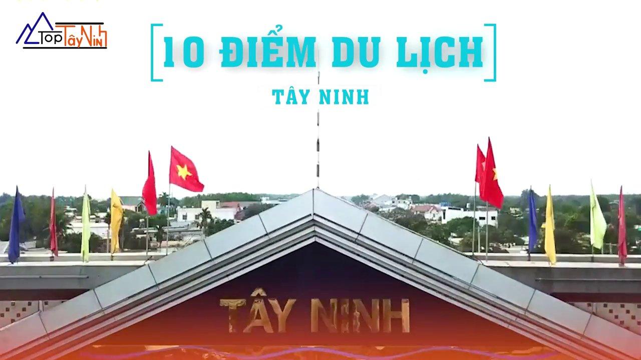 Toàn cảnh Tây Ninh với núi Bà Đen sừng sững phía xa.