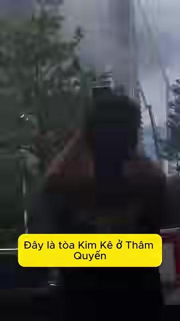 Cửa cảm ứng tự động tại một trường học ở Thâm Quyến.