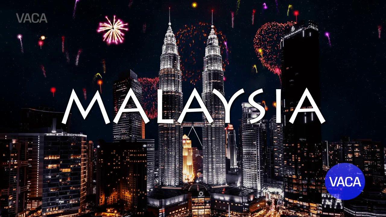 Cảnh đường phố sầm uất và đa sắc màu văn hóa tại một thành phố của Malaysia.