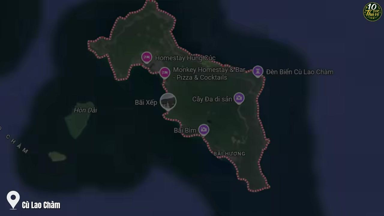 Bãi biển Bãi Nồm trên đảo Bình Ba với làn nước trong vắt và bờ cát trắng mịn.