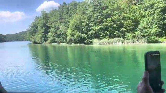 Thác Veliki Slap - thác nước cao nhất và hùng vĩ trong công viên quốc gia Plitvice.