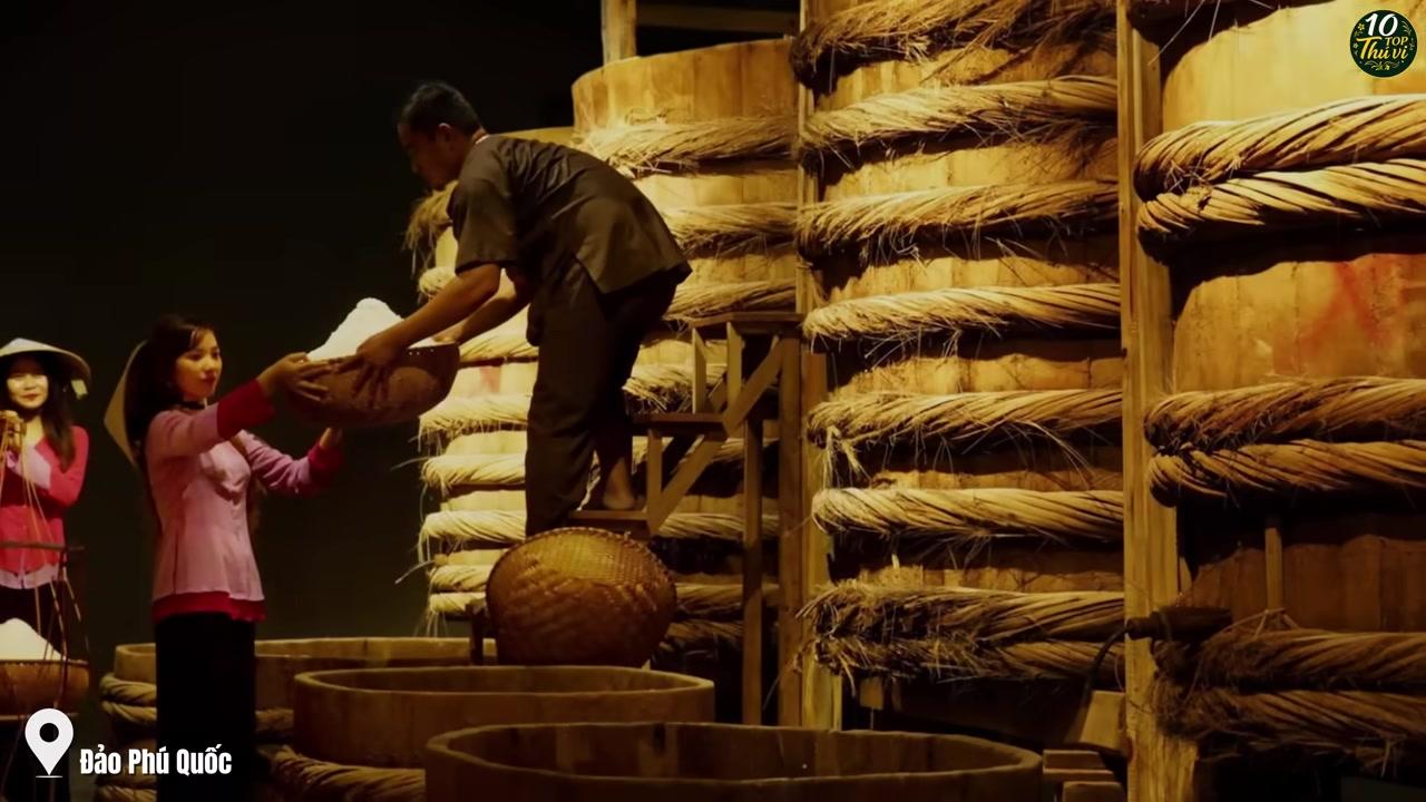 Hình ảnh cáp treo Hòn Thơm – tuyến cáp treo vượt biển dài nhất thế giới tại Phú Quốc.