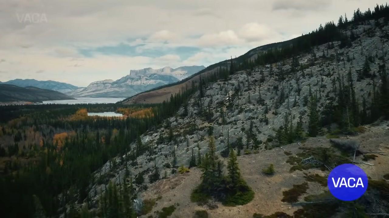 Cảnh quan hùng vĩ của dãy núi Rocky - kiệt tác của tạo hóa.