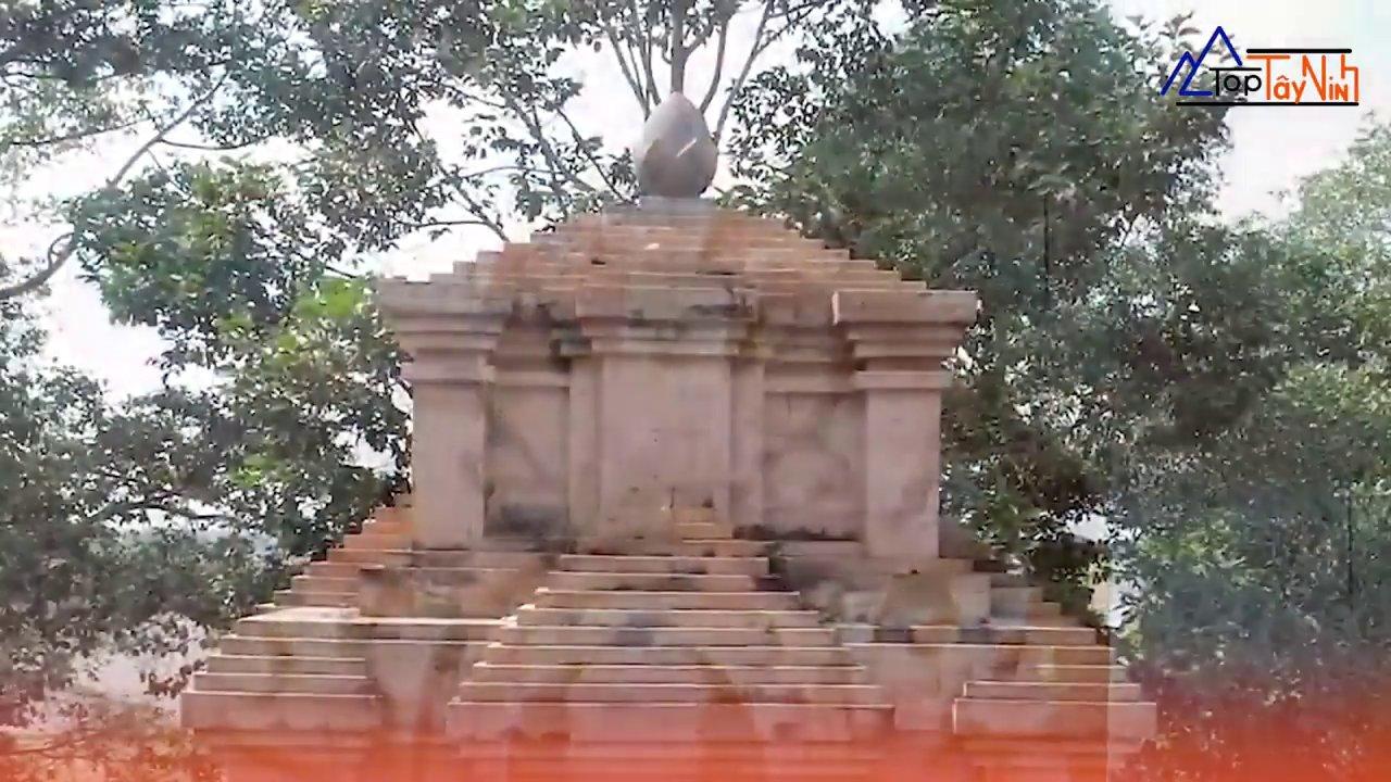 Tháp cổ Bình Thạnh - kiến trúc gạch cổ độc đáo còn sót lại.